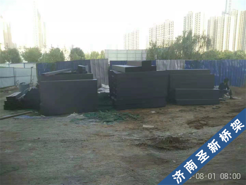 济南中铁逸都